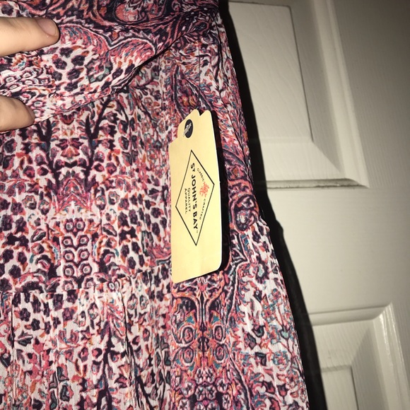 St Johns Bay | NWT Maxi Printed Tiered Dress - Picture 5 of 5